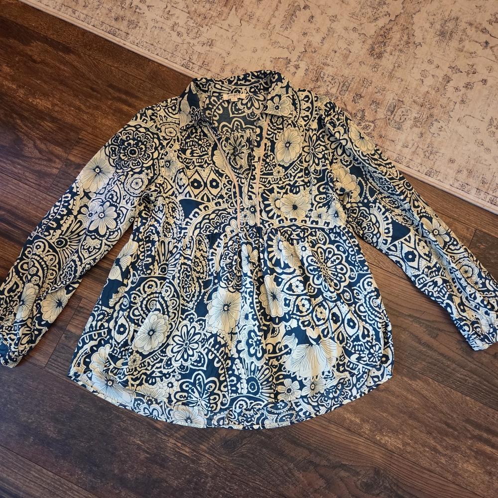 Umgee Floral Patterned Blouse - Blue and Cream